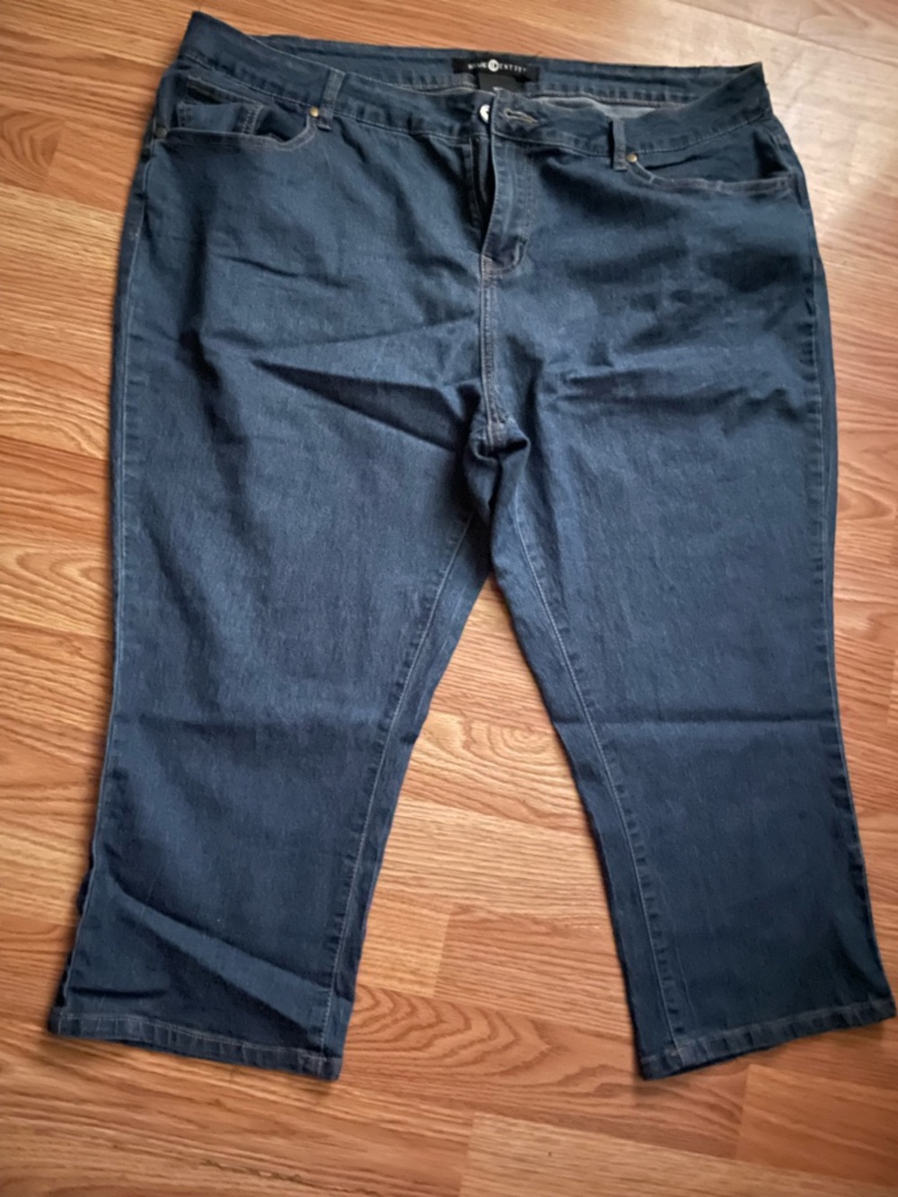 Dark Wash Denim Capris